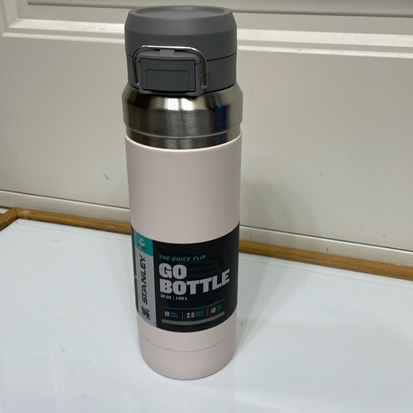 Stanley Other - Stanley The Quick Flip Go Bottle 36 oz light pink